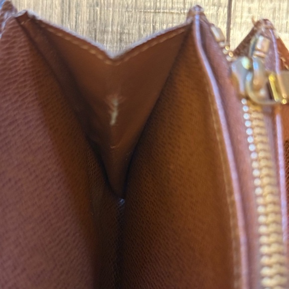 LOUIS VUITTON Monogram LV Canvas Leather Sarah Long Clutch Wallet Snap Closure - Picture 9 of 9